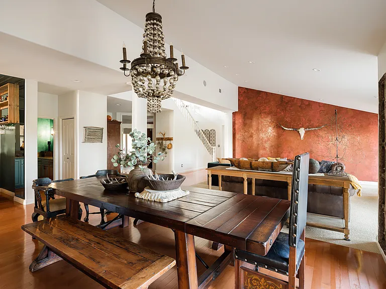 Country Rose Cir — Photo 20