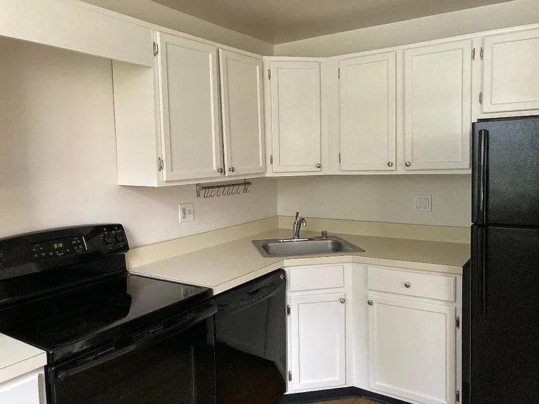 1813 Key Blvd #536 — Photo 2