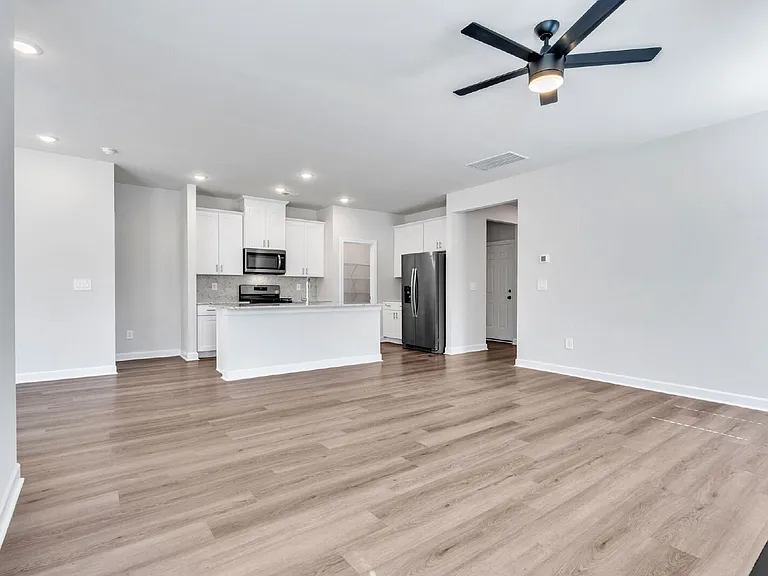 442 Harben Dr — Photo 5