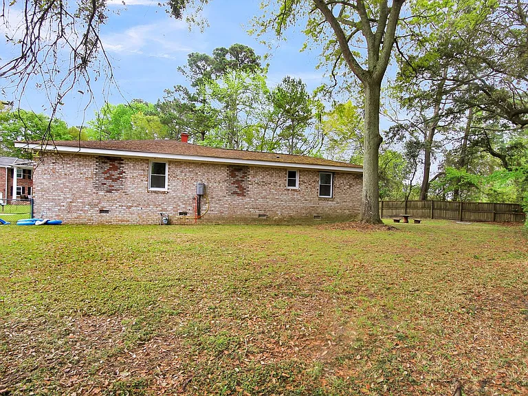 1215 Dowden St — Photo 29