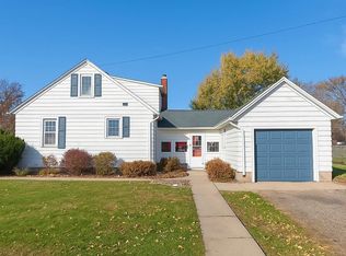 925 S Prairie St, Lake City, MN 55041