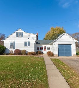 925 S Prairie St, Lake City, MN, 55041