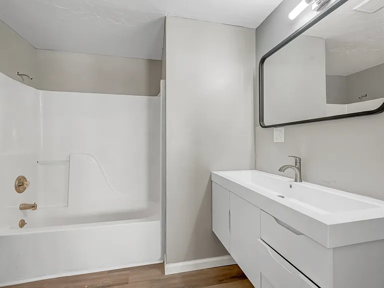 3449 Wade Ave #U — Photo 28