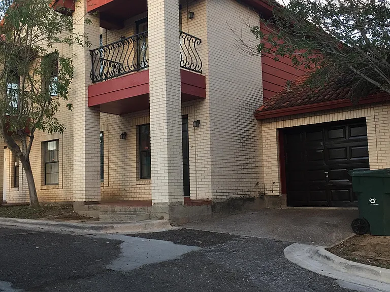 611 Prada Machin Dr — Photo 1