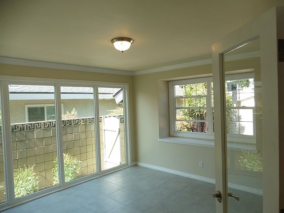 3rd image of 3185 Arlotte Ave