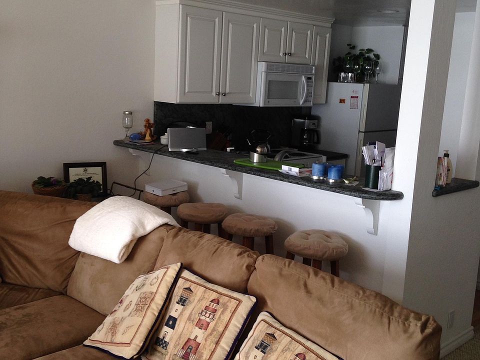 1st image of 525 Lakeshore Blvd Unit 60