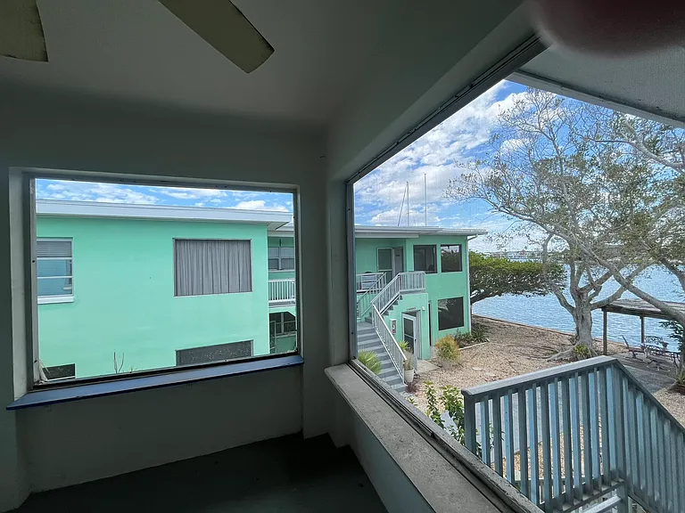 2301 Bay Blvd #2 — Photo 5