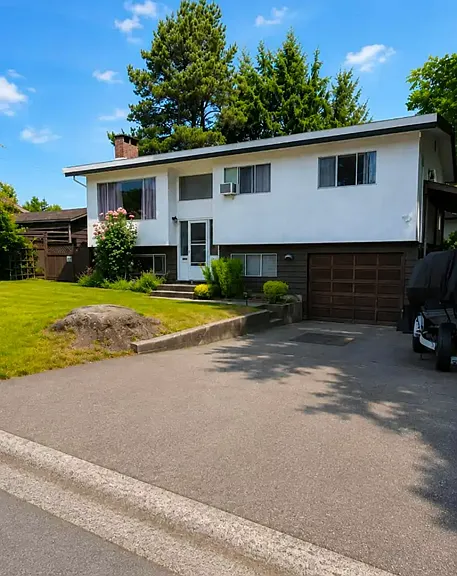 9173 Carver Cres #8 — Photo 1