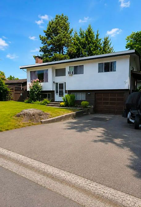 1st image of 9173 Carver Cres #8