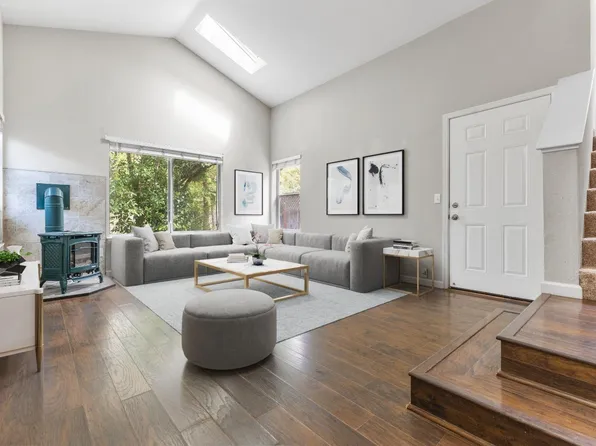 1835 Rhianna Street, Santa Rosa, CA 95401