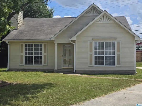 218 Buck Creek Cir, Alabaster, AL 35007