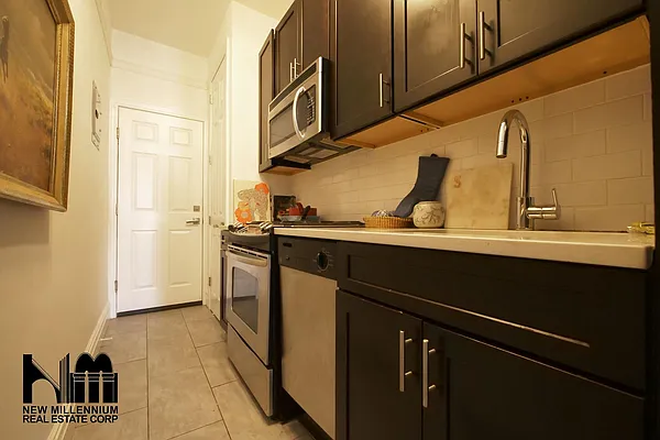 Rented by NMRE | media 25