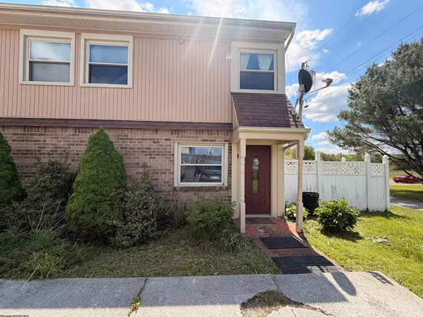 93 Fleetwood Dr Unit 1, Reedsville, WV 26547