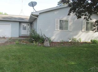 6220 Moreland Ln, Saginaw, MI