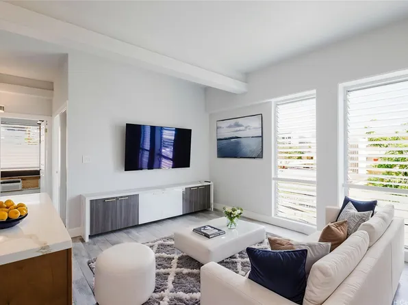 1096 S Beretania St #301, Honolulu, HI 96814
