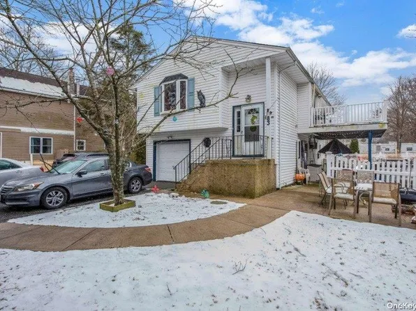 83 Revilo Avenue, Shirley, NY 11967
