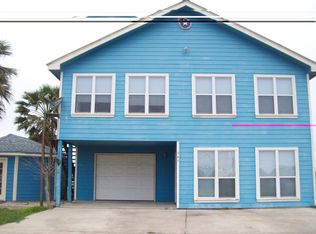 345 Catfish Dr, Palacios, TX 77465
