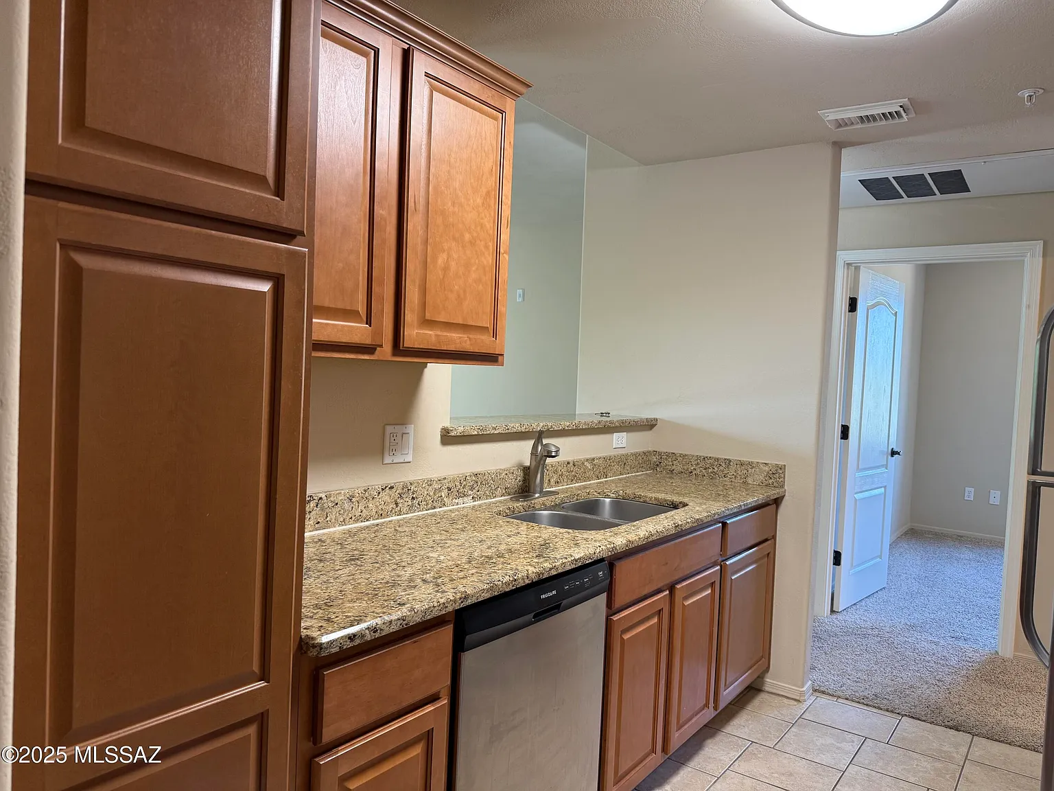 2 bed, 2.0 bath, 1036 sqft, $1,575 — Photo 4