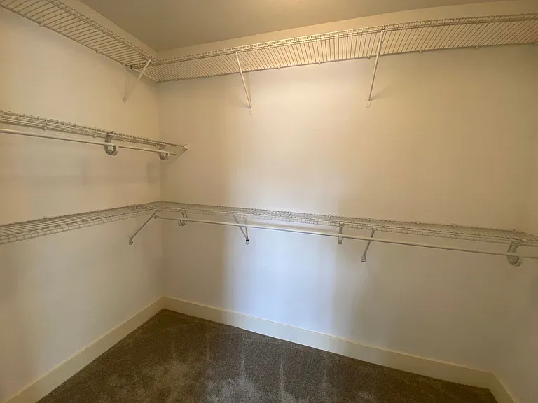8524 Oak Harbour Ct — Photo 18