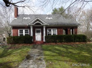 149 Bailey St, Spruce Pine, NC 28777