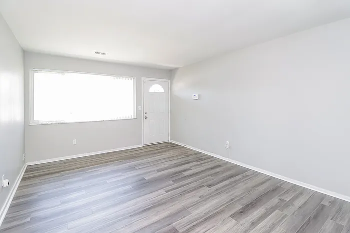 2372 Bluelark Dr — Photo 3