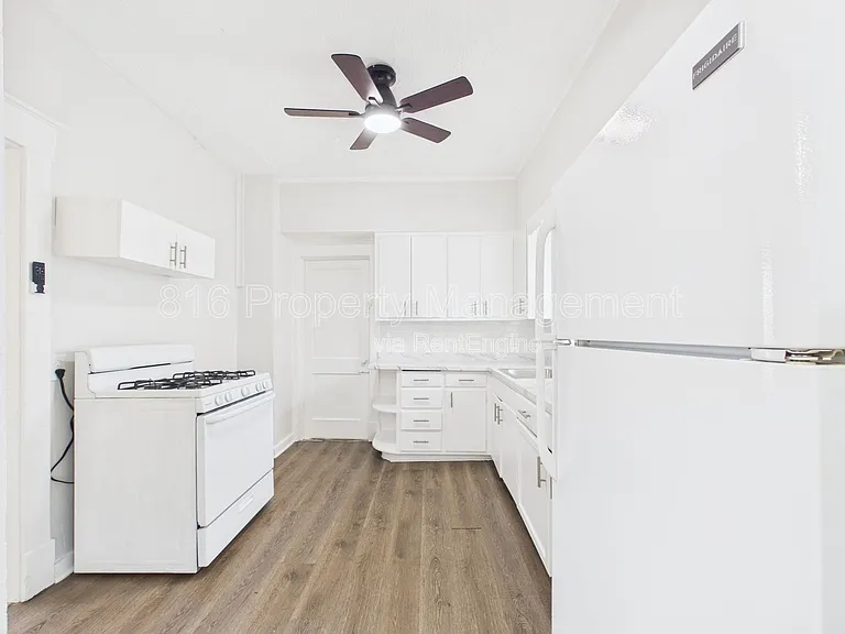 6921 Prospect Ave #C — Photo 3