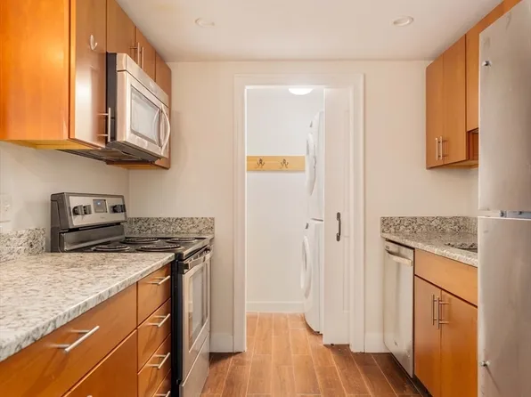 47 Harvard St APT B205, Boston, MA 02129