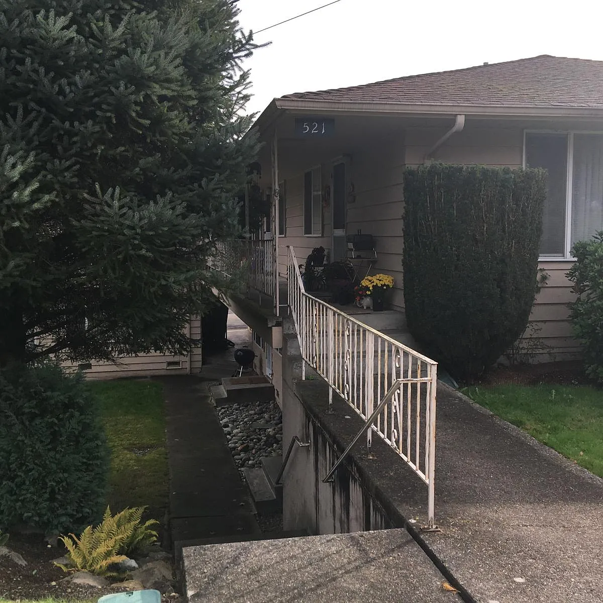 Building Photo - 521 Avenue D #2