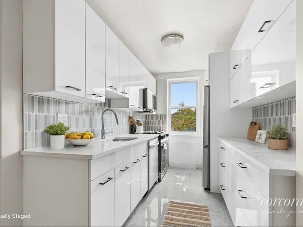 800 Ocean Parkway image 6 of 8