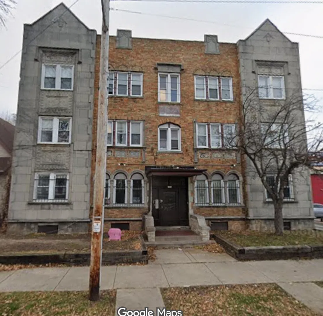 3959 N 19th Pl — Photo 1