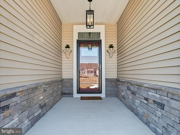 5th image of 29675 Vincent Village Dr