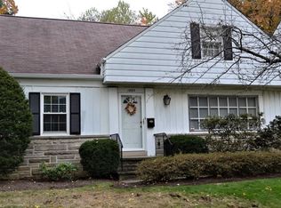 1663 Oakmount Rd, South Euclid, OH 44121