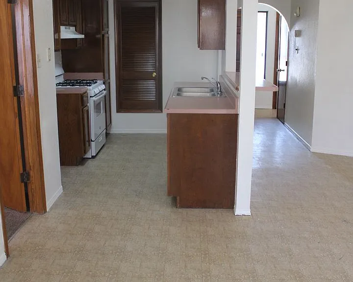 1472 Sierra De Oro Dr — Photo 7