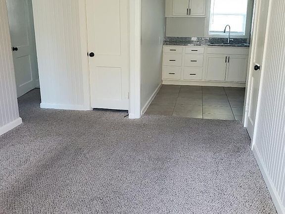 4th image of 3315 Reeves St APT 3
