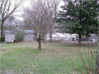 2nd image of 700 Parkview Dr