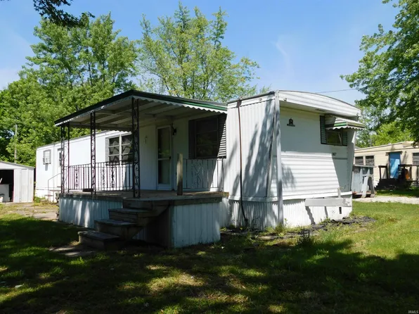7427 S Caldwell Lake Dr, Claypool, IN 46510