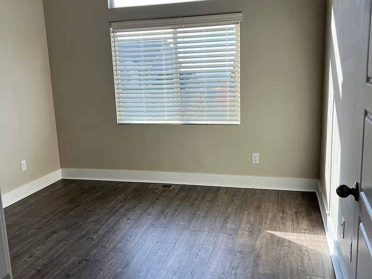 842 W Horizon Dr — Photo 4