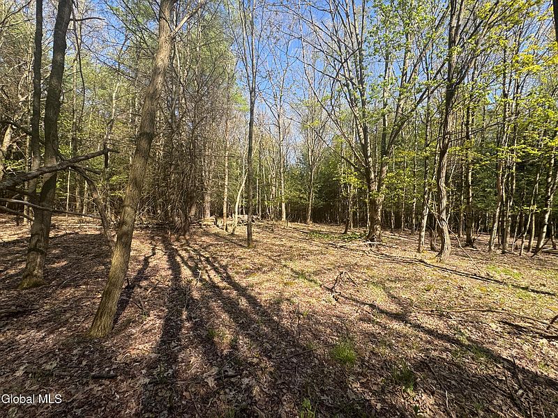 2nd image of L33.05 Glimmerglen Road