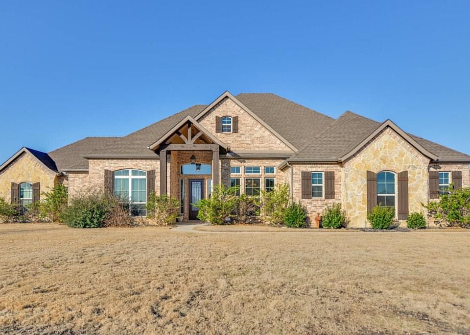 1st image of 5811 Sweetwater Dr