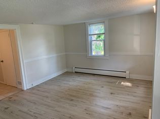 2 Cooper St, Enfield, CT 06082