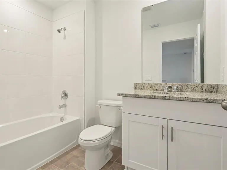 16390 Bird Of Paradise Ave — Photo 21