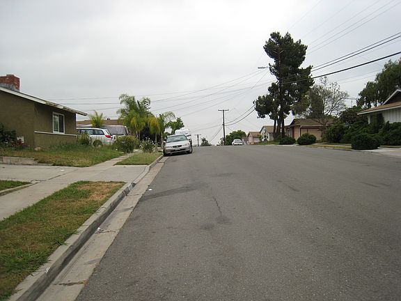 03 - Front Street Viewing South