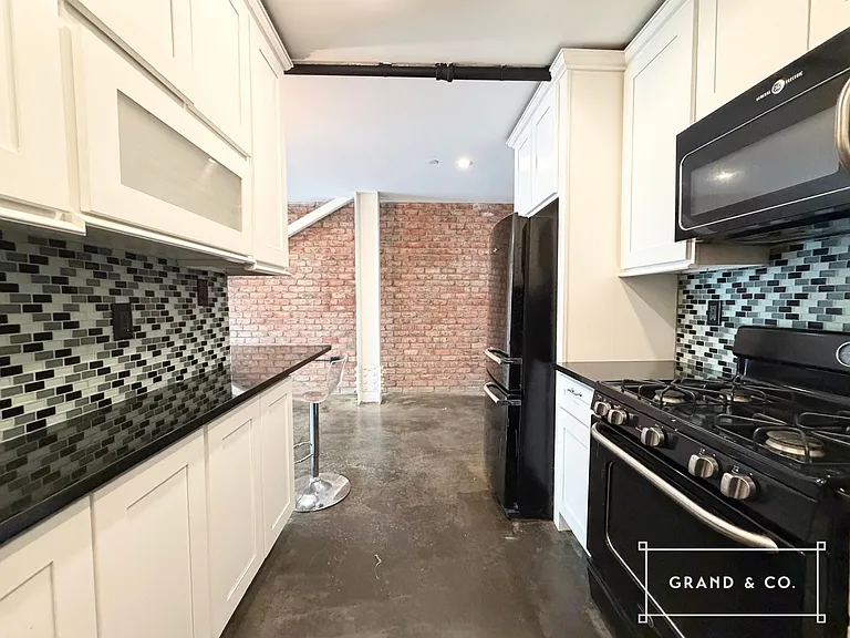 149 Wythe Ave #303 — Photo 13