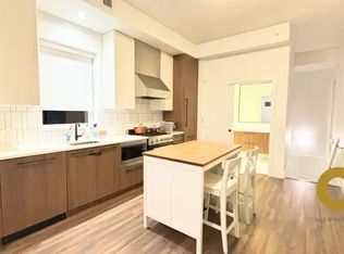 6939 Cambie St #2, Vancouver, BC