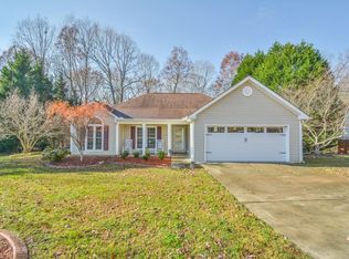 548 Oxford Rdg, Winder, GA 30680