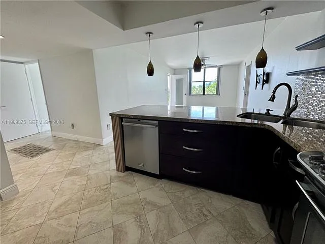 14415 N Kendall Dr #405G — Photo 14