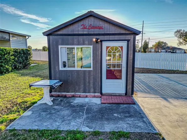 4905 Shore Line Dr, Polk City, FL 33868