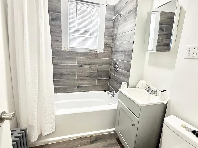 536 Winthrop Ave #1R — Photo 7