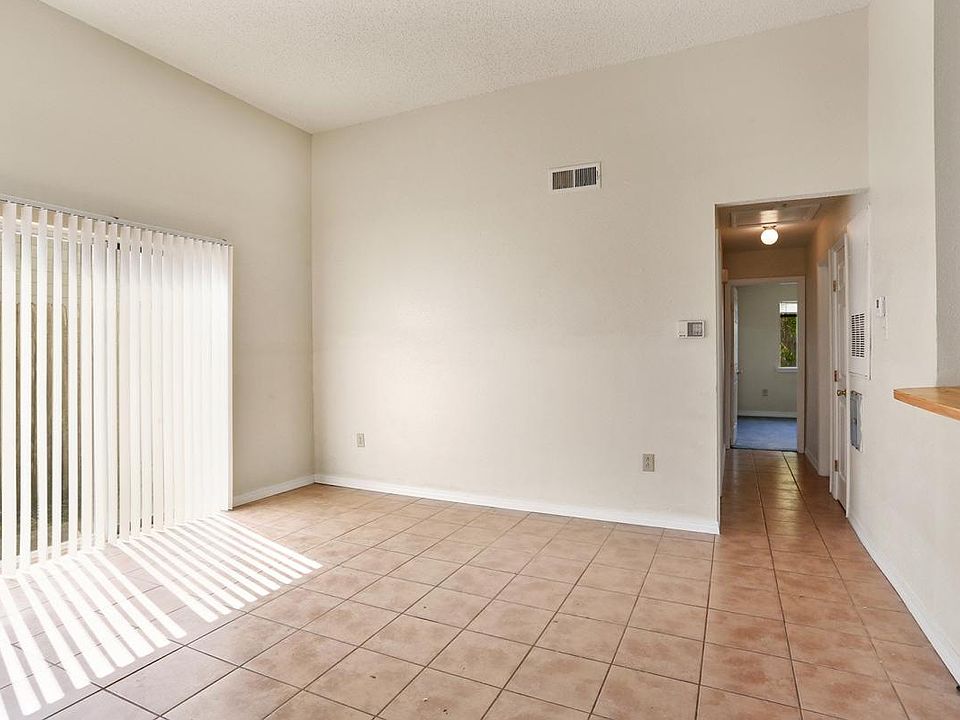 1st image of 1726 Montbatten Dr