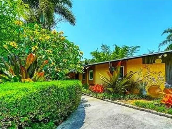 2395 Hillview St, Sarasota, FL 34239
